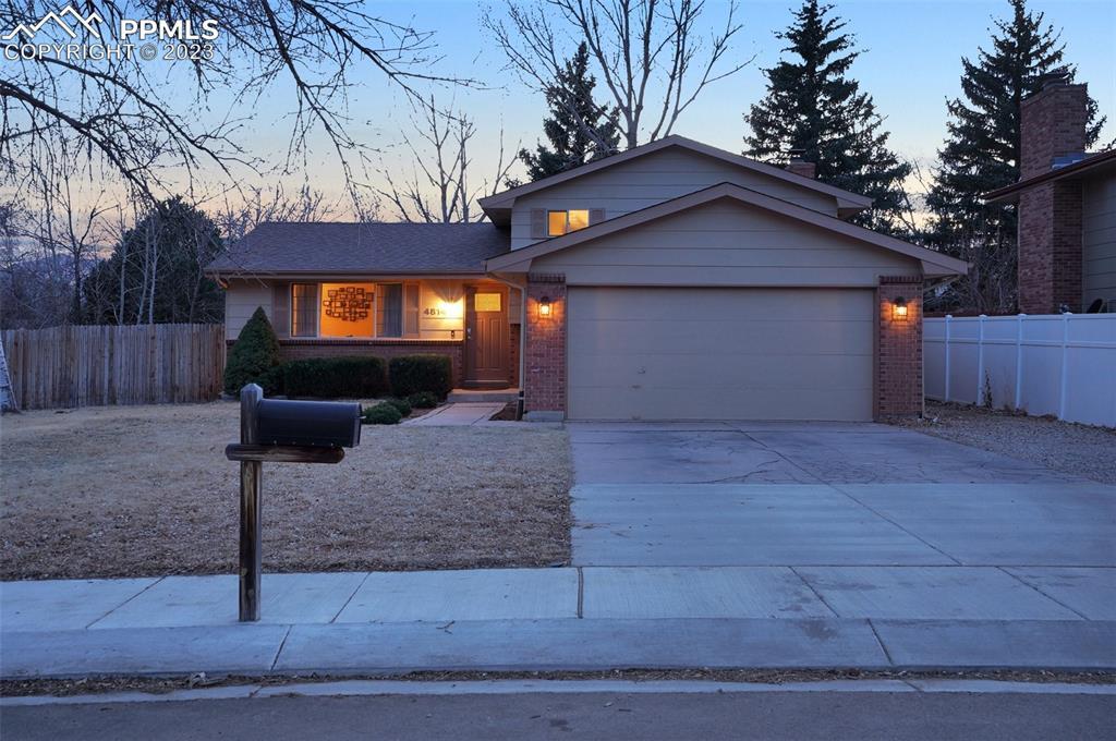 4814 S Hackamore Dr., Colorado Springs, CO 80918