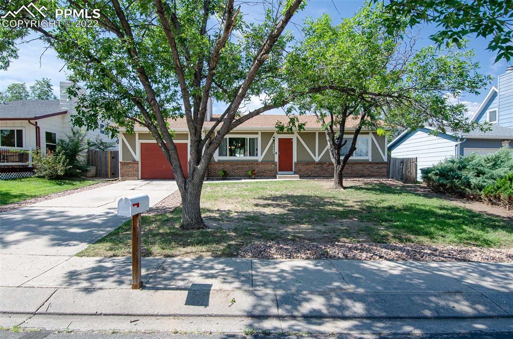 4489 Harwood Rd., Colorado Springs, CO 80916