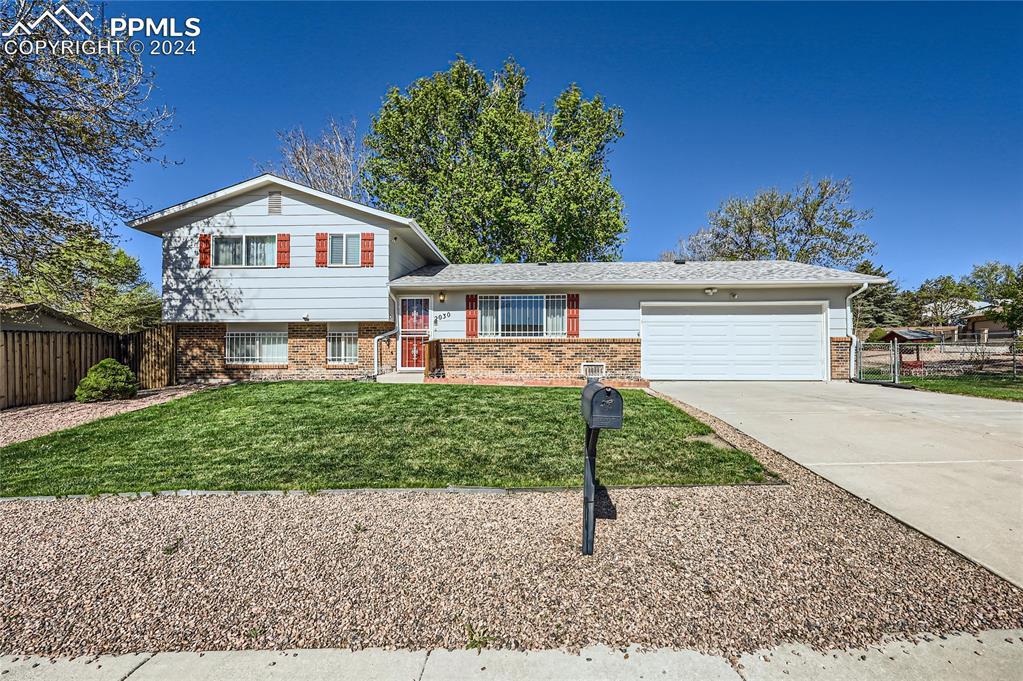 2030 Shawnee Dr., Colorado Springs, CO 80915