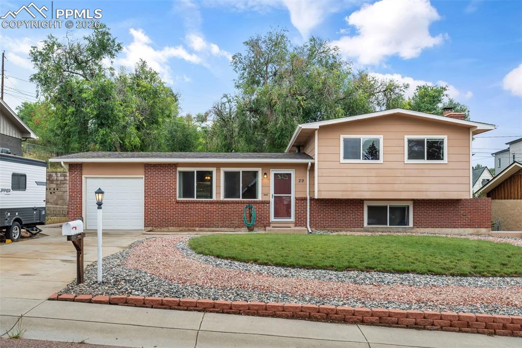 29 N Dartmouth St., Colorado Springs, CO 80911