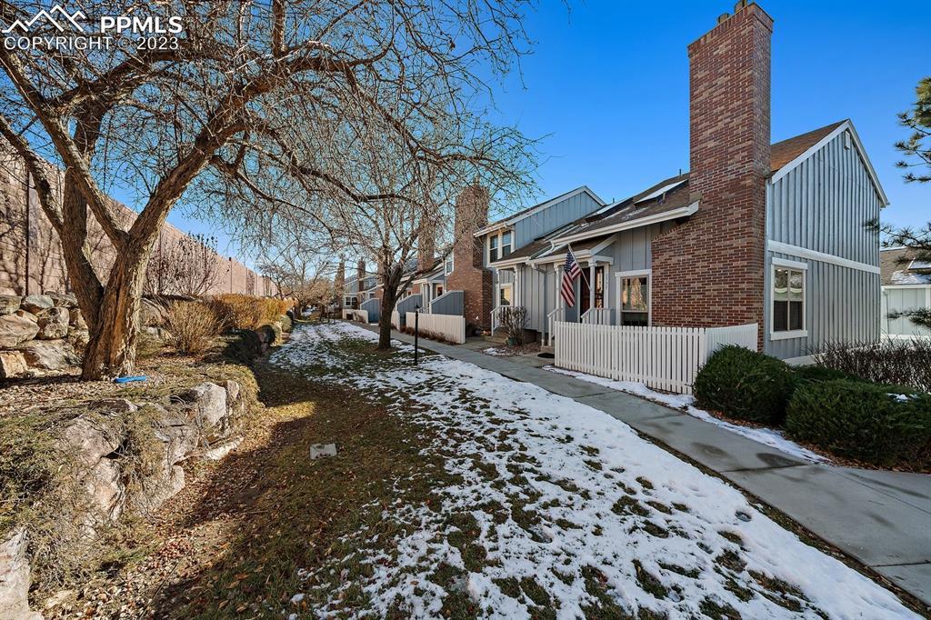 2534 Hatch Cir., Colorado Springs, CO 80918