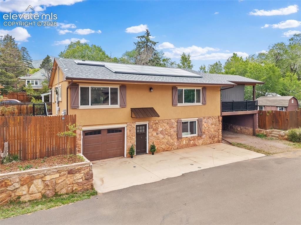 208 Oak Pl., Manitou Springs, CO 80829
