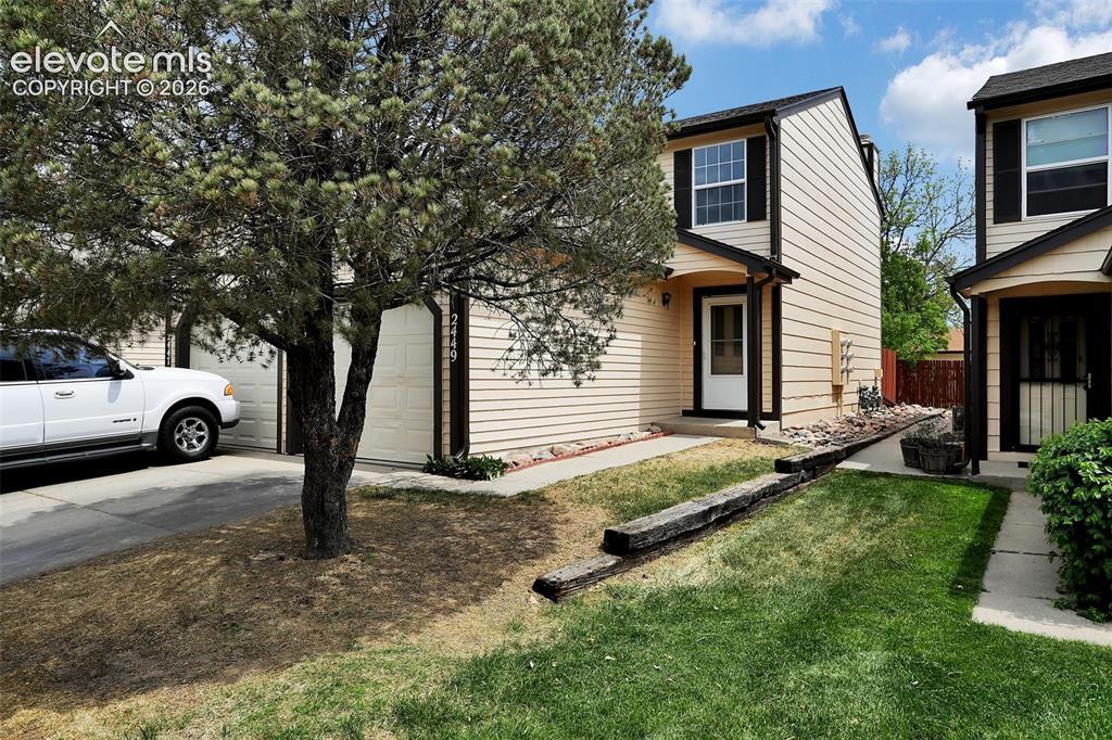2449 Lexington Village Ln., Colorado Springs, CO 80916
