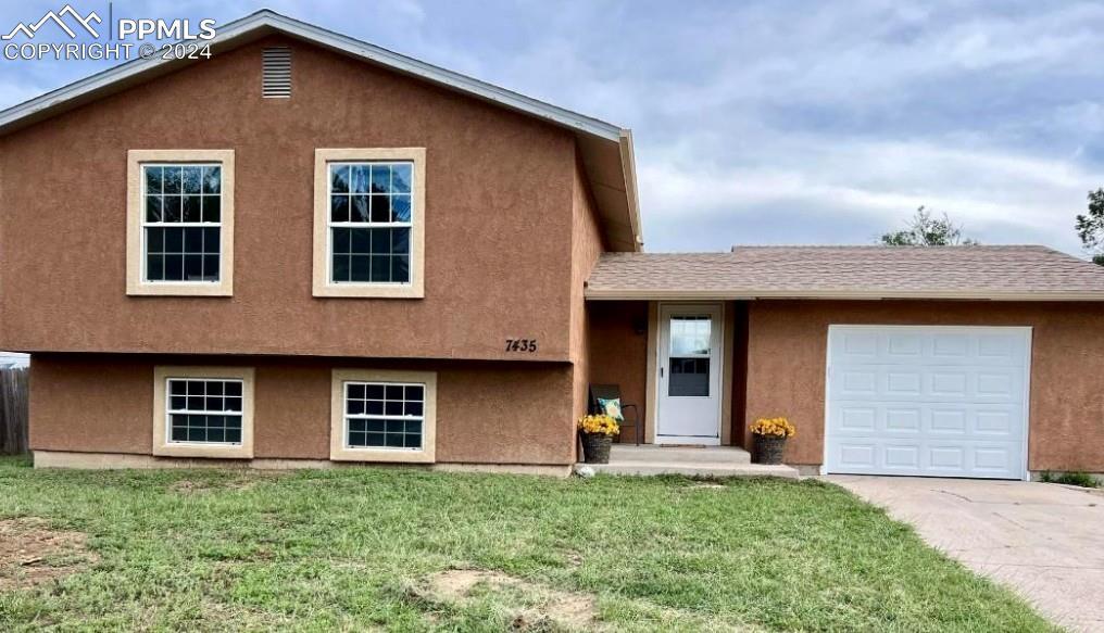 7435 Vineland Tr., Colorado Springs, CO 80911
