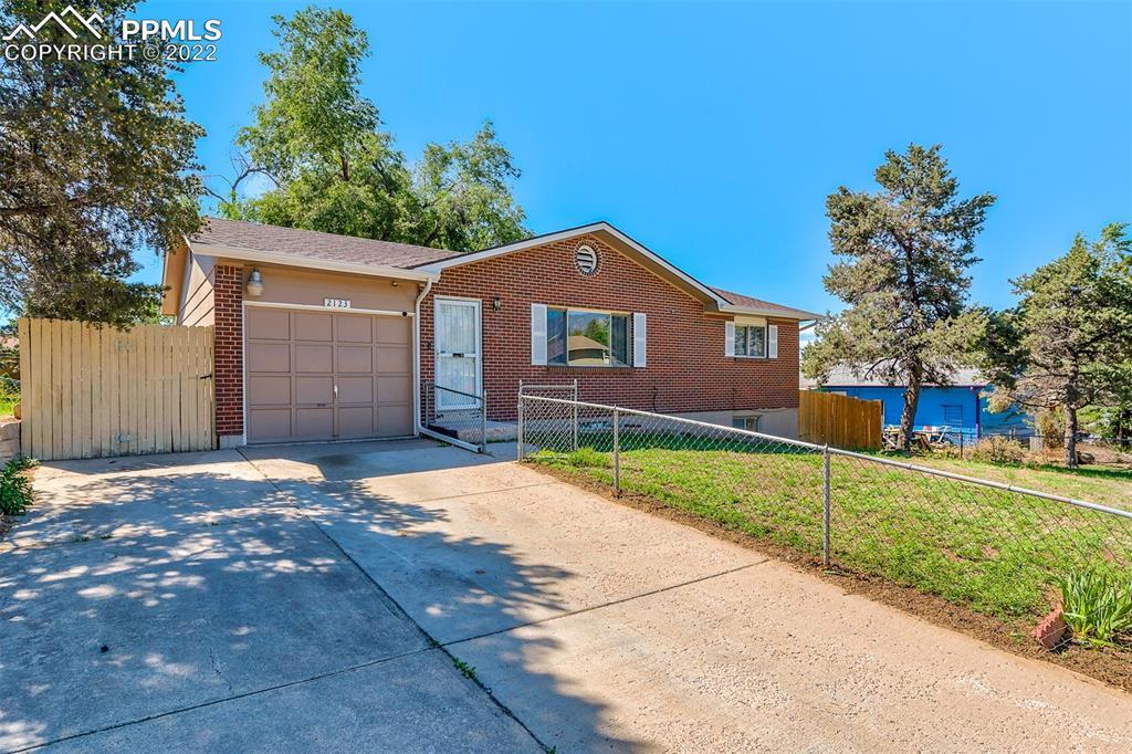 2123 Kodiak Dr., Colorado Springs, CO 80910