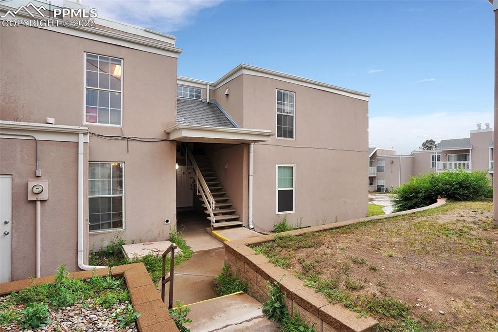 3220 Van Teylingen Dr. #M, Colorado Springs, CO 80917