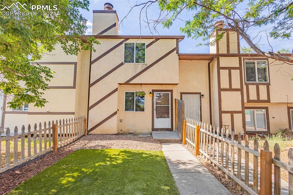 307 Trapper Ln., Fountain, CO 80817