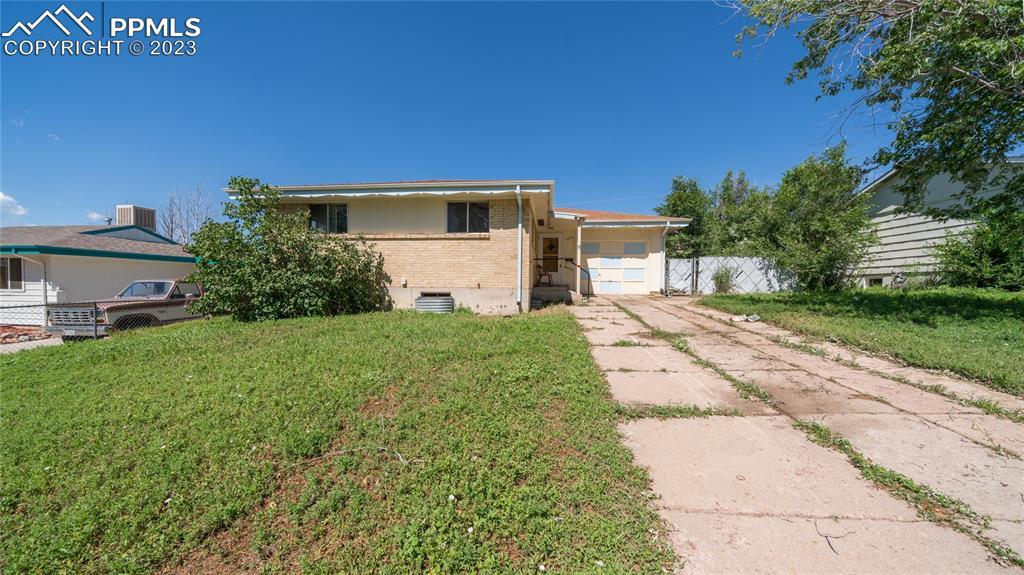 1018 Holmes Dr., Colorado Springs, CO 80909