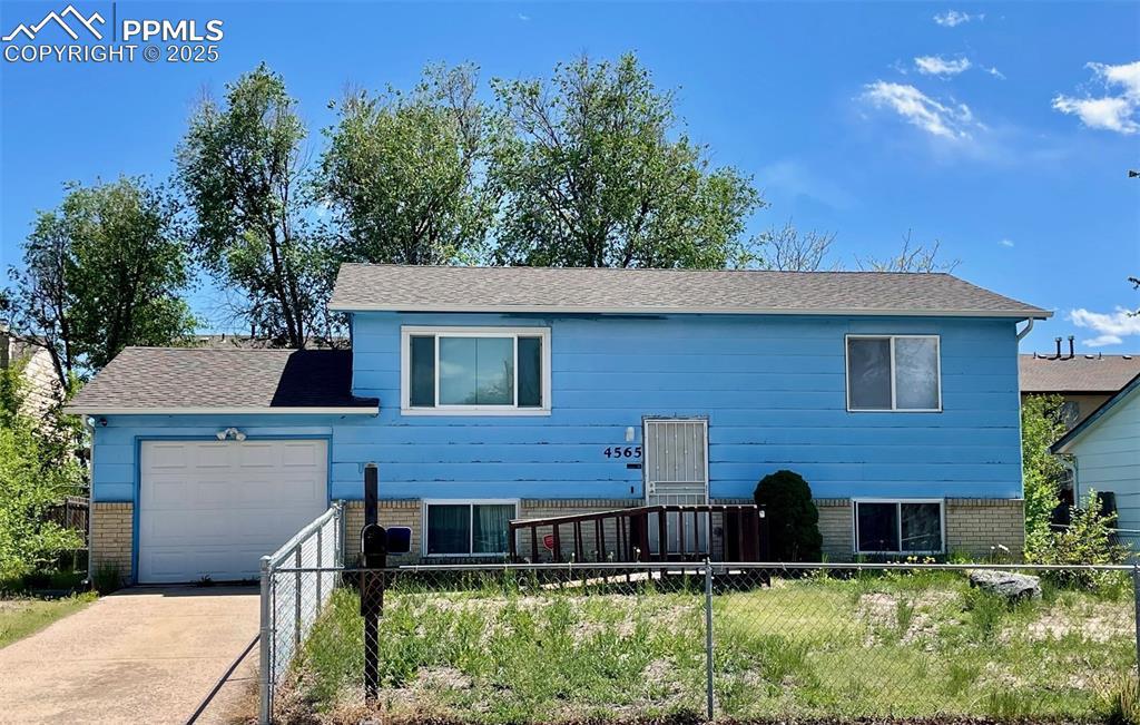 4565 Barkman Cir., Colorado Springs, CO 80916