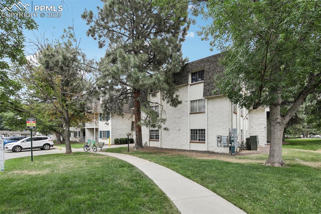 5875 E Iliff Ave. #201, Denver, CO 80222