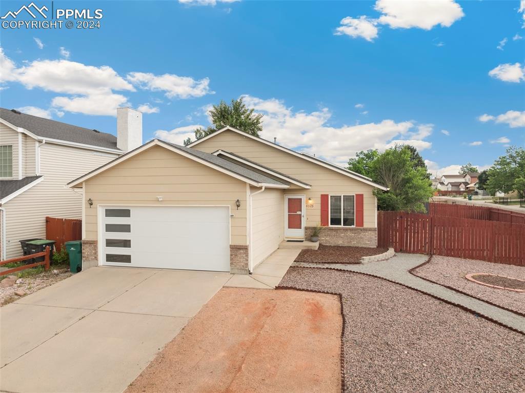 4575 Borden Dr., Colorado Springs, CO 80911