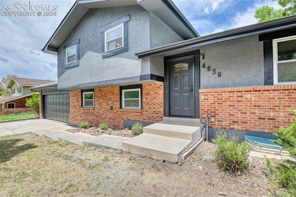 4930 Escapardo Way, Colorado Springs, CO 80917