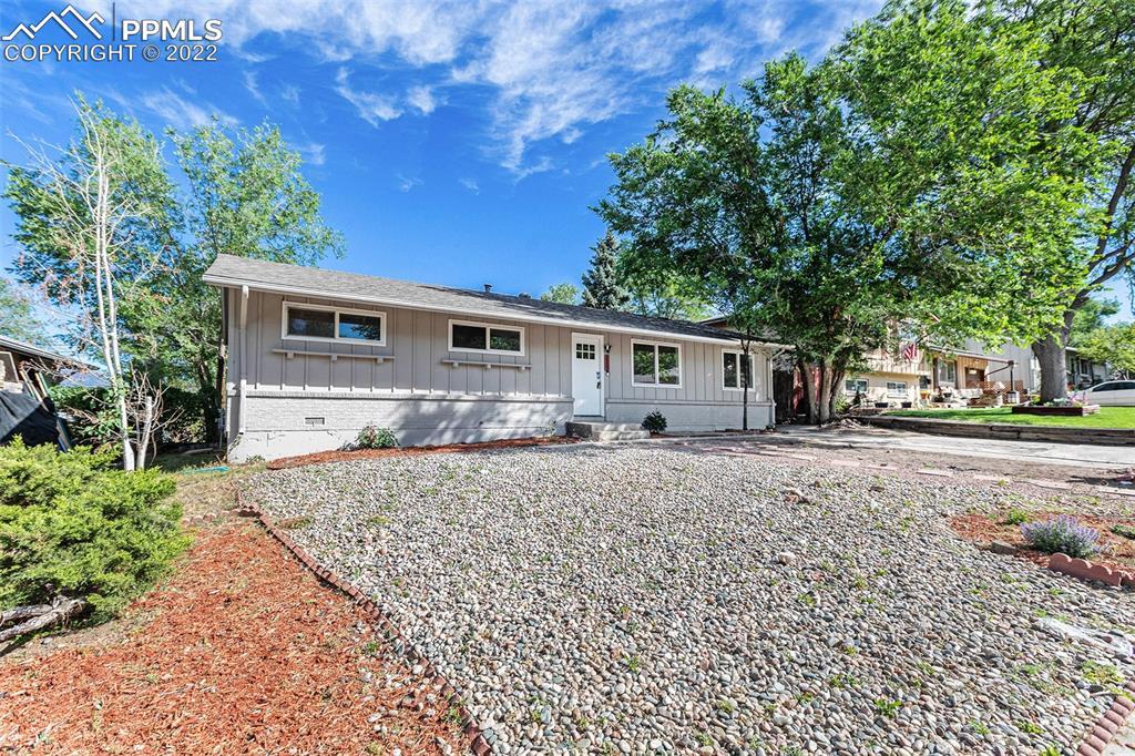 1532 Saratoga Dr., Colorado Springs, CO 80910