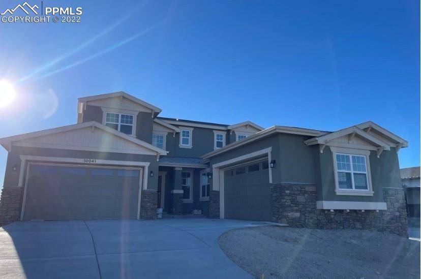 10041 Emerald Lake Ln., Colorado Springs, CO 80924