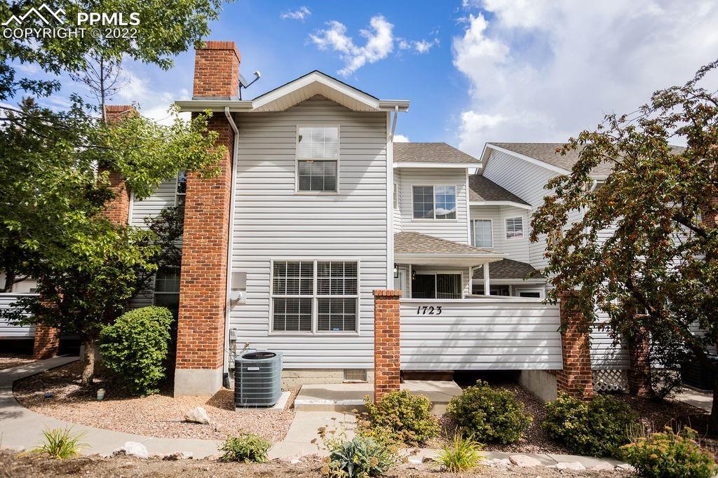 1723 Victorian Point, Colorado Springs, CO 80905