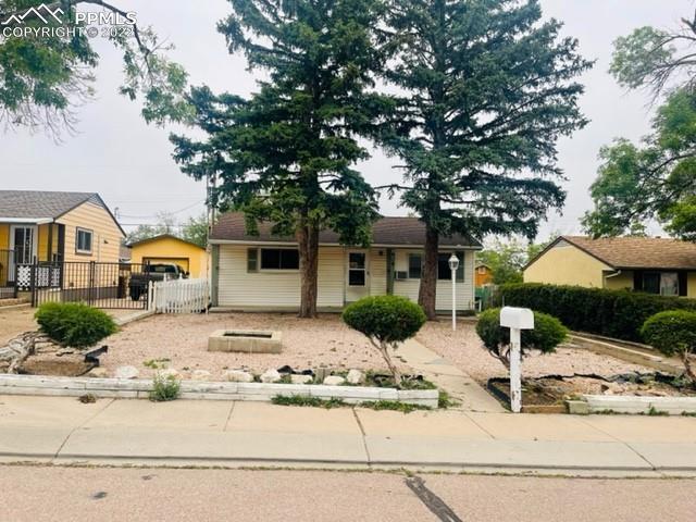 609 Erie Rd., Colorado Springs, CO 80910