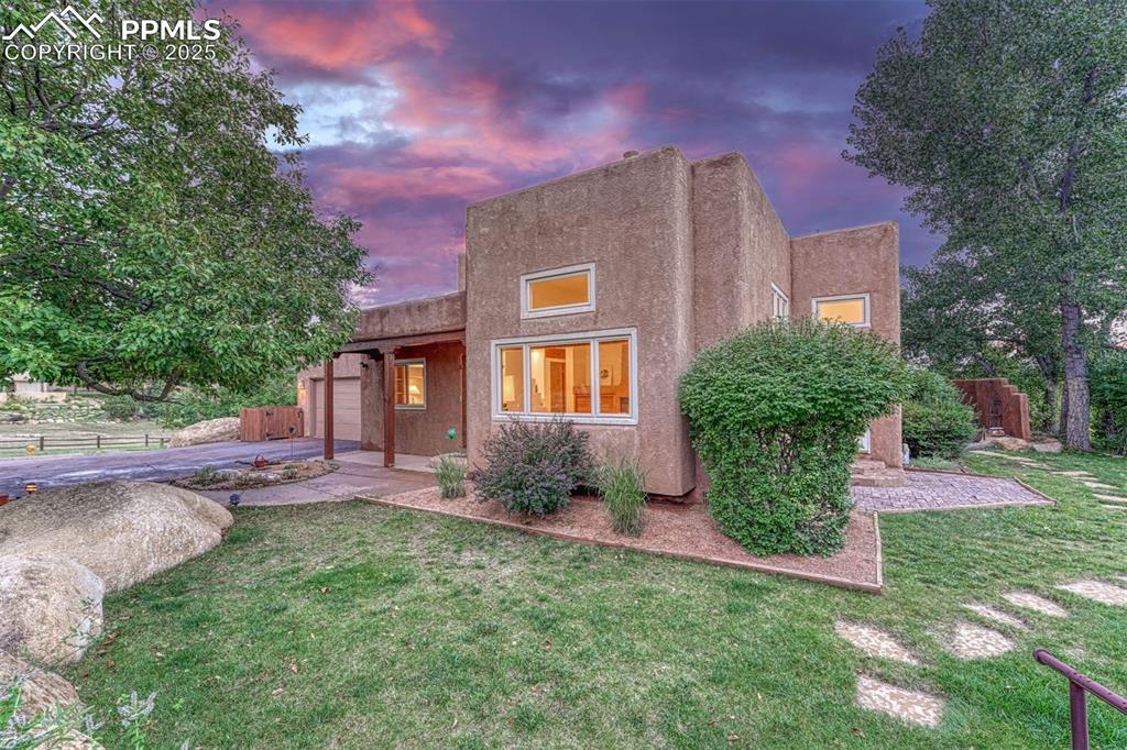 878 Oxford Ln., Colorado Springs, CO 80905