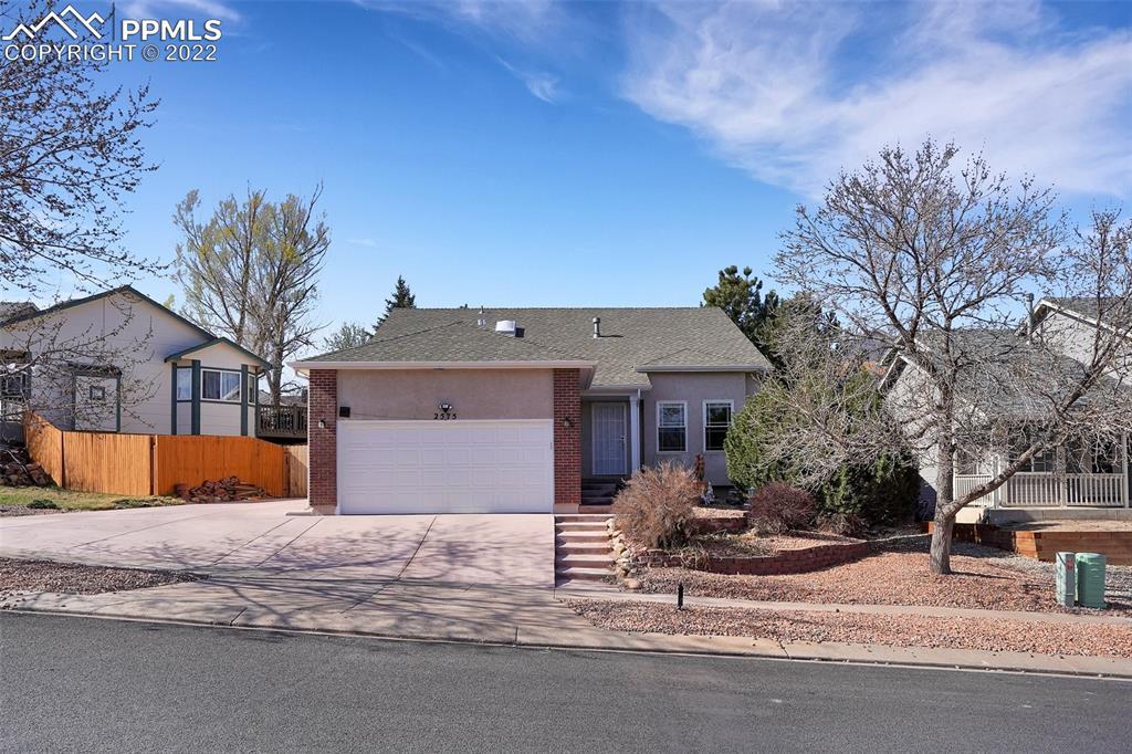 2575 Lyncrest Dr., Colorado Springs, CO 80918