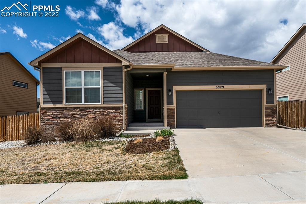6829 Red Cardinal Loop, Colorado Springs, CO 80908