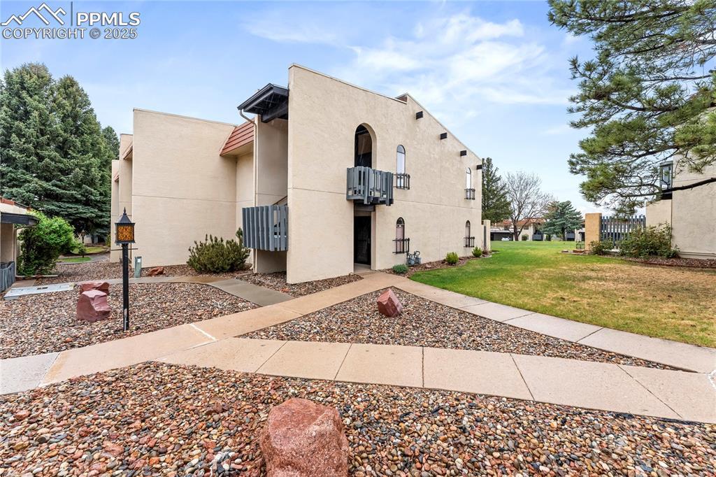 1002 Fontmore Rd. #D, Colorado Springs, CO 80904