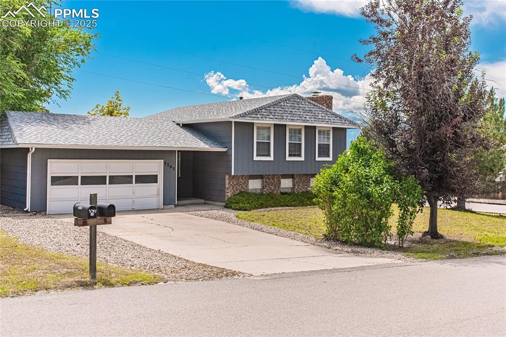 2203 Peacemaker Ter., Colorado Springs, CO 80920