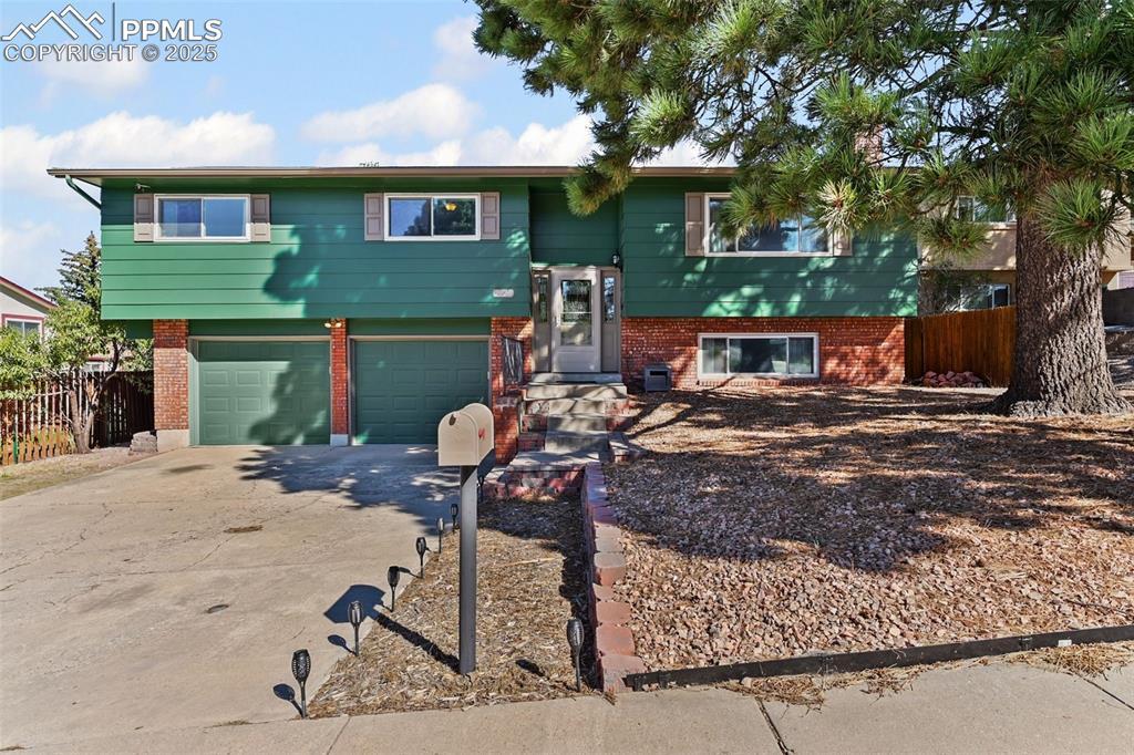 2920 Garmish Pl., Colorado Springs, CO 80918