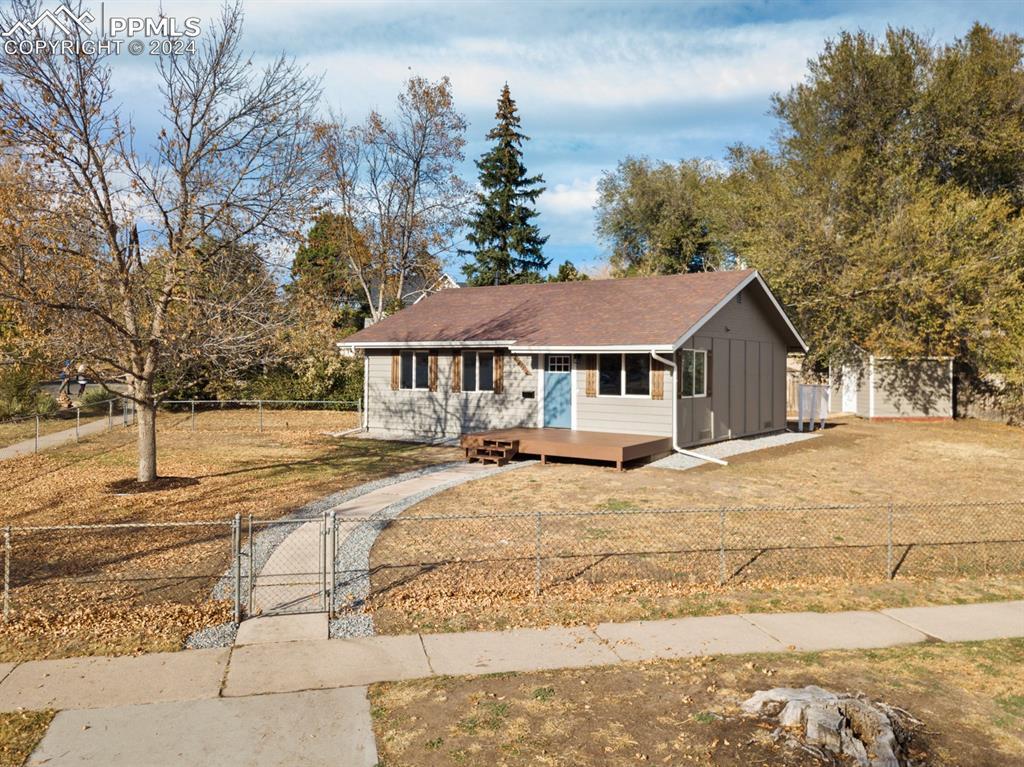 1202 E Madison St., Colorado Springs, CO 80907