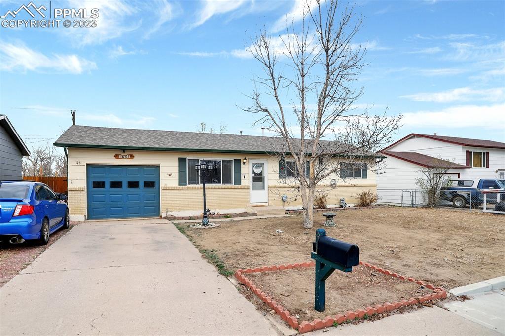 1635 Maxwell St., Colorado Springs, CO 80906