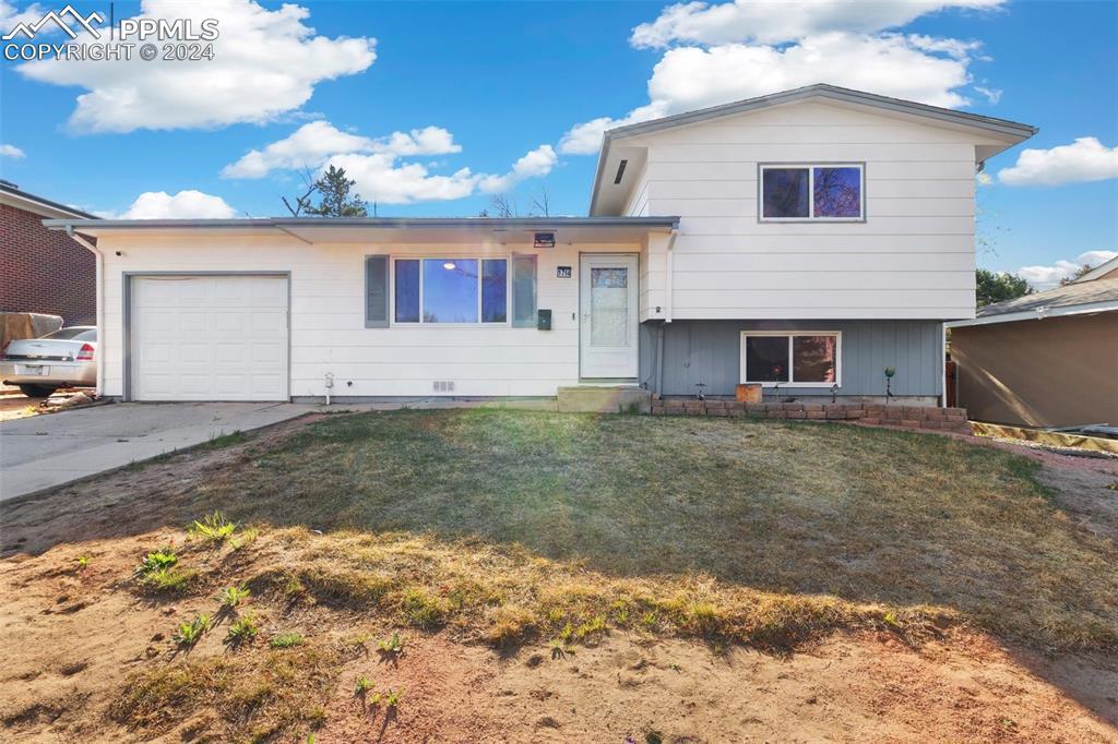 1714 Clemson Dr., Colorado Springs, CO 80909