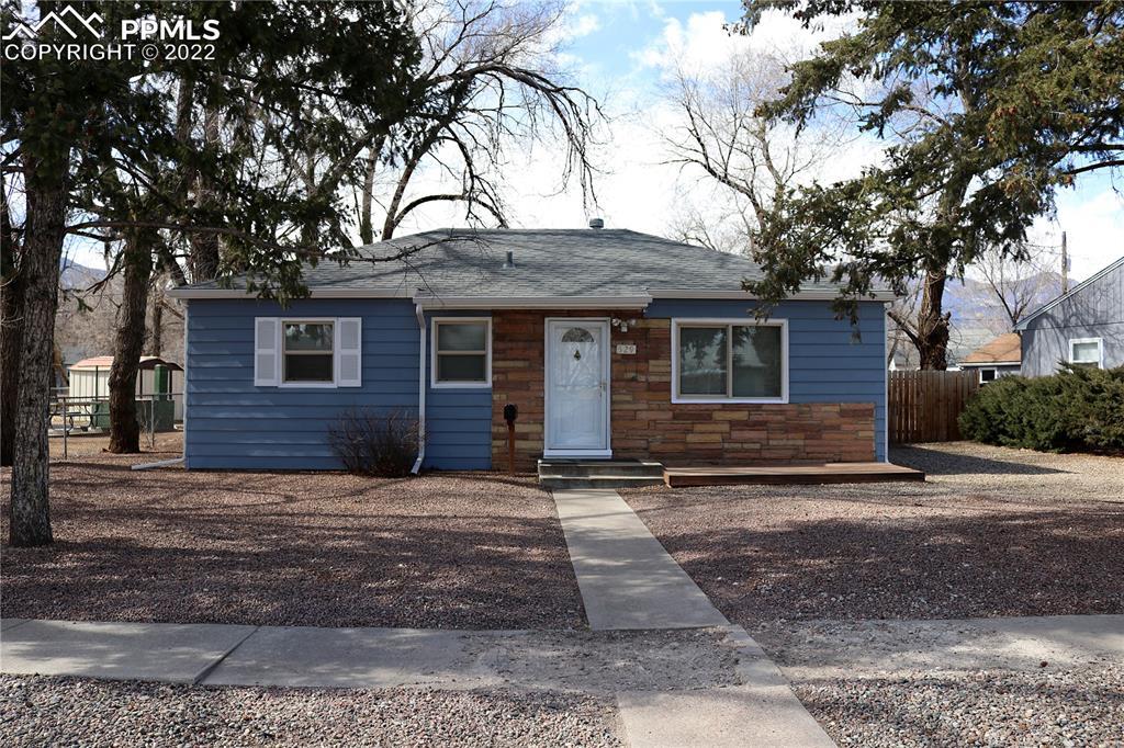 529 Lynn Ave., Colorado Springs, CO 80905