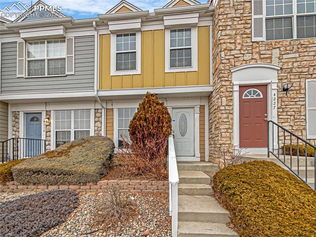 4223 Charleston Dr., Colorado Springs, CO 80916