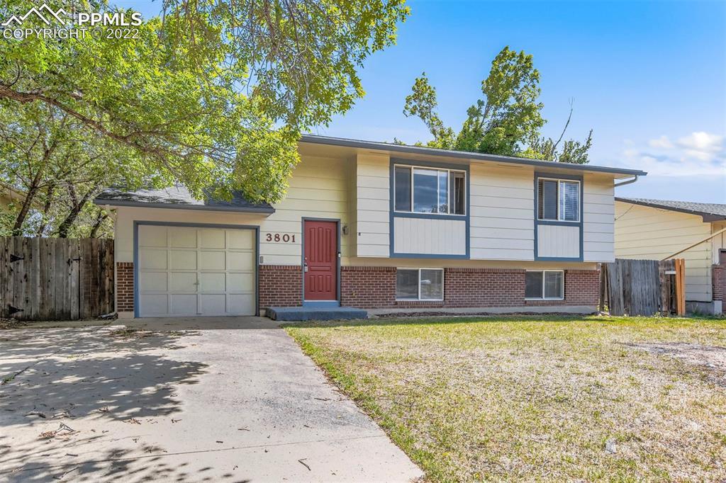 3801 S Vaquero Cir., Colorado Springs, CO 80918