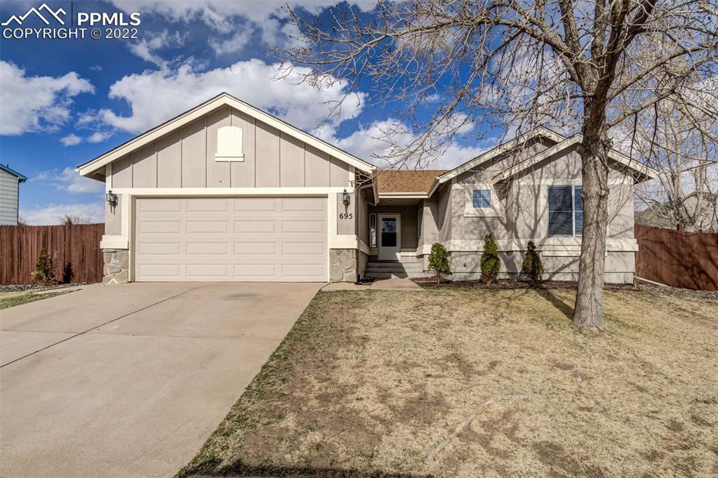695 Snowpeak Ct., Colorado Springs, CO 80916