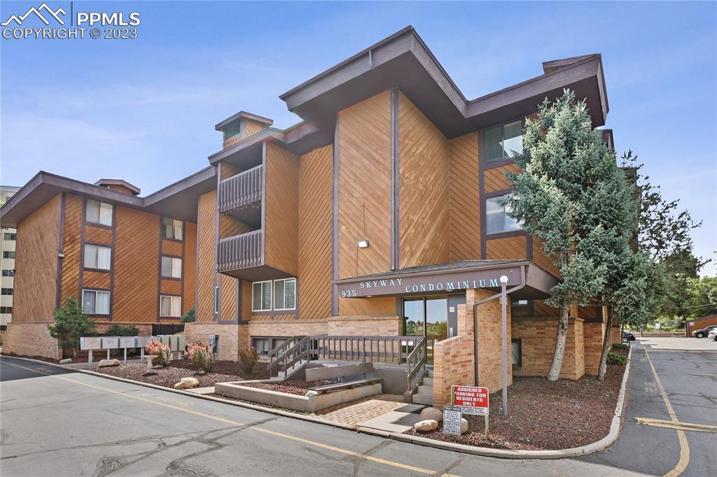 935 Saturn Dr. #116, Colorado Springs, CO 80905
