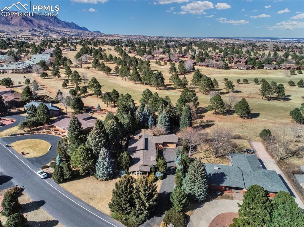 1690 Hill Cir., Colorado Springs, CO 80904