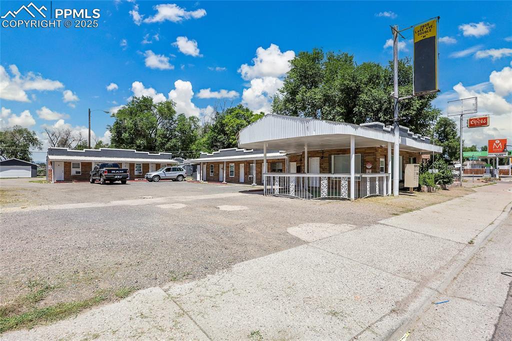 2605 Lake Ave., Pueblo, CO 81004