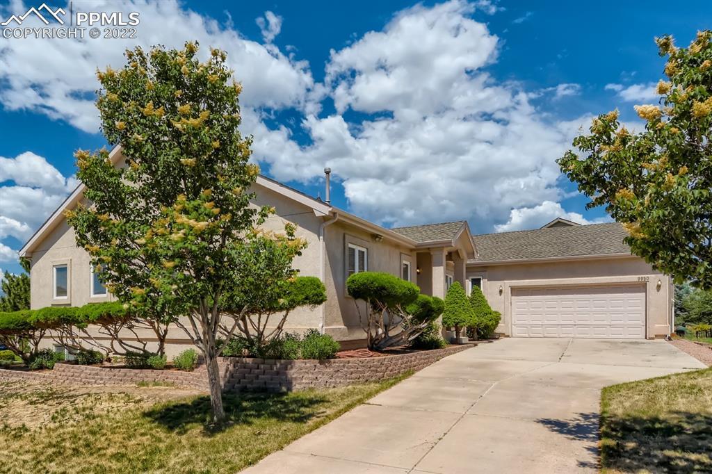 9950 Pleasanton Dr., Colorado Springs, CO 80920