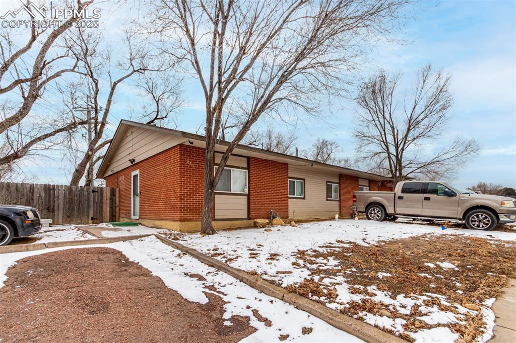 373-375 Greensboro St., Colorado Springs, CO 80906