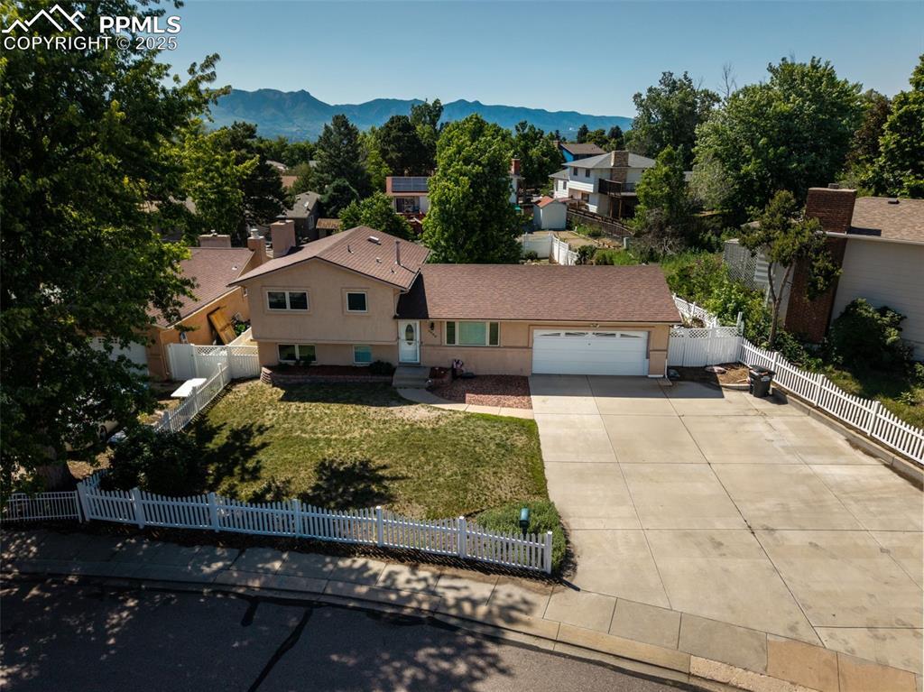 5888 Eldora Dr., Colorado Springs, CO 80918