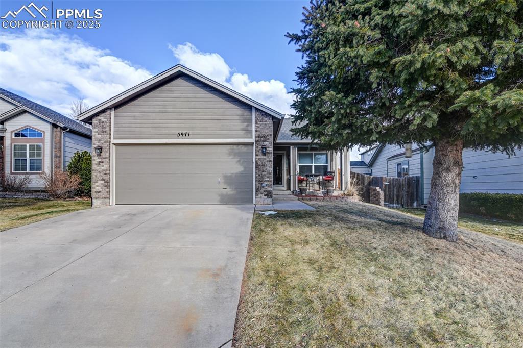 5971 Pioneer Mesa Dr., Colorado Springs, CO 80923