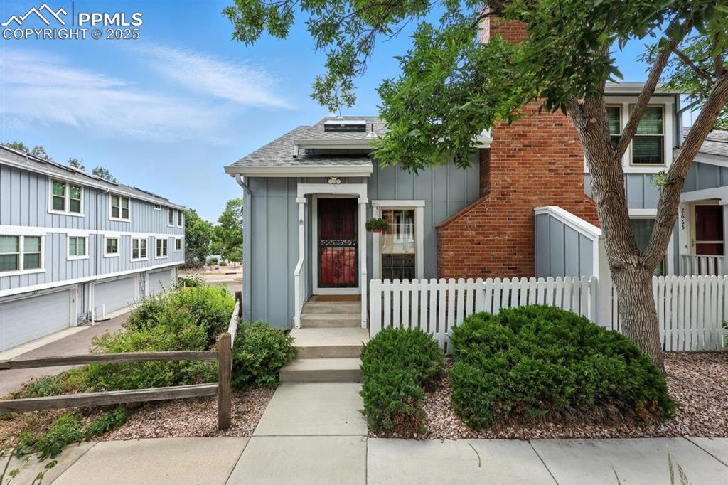2661 Hatch Cir., Colorado Springs, CO 80918