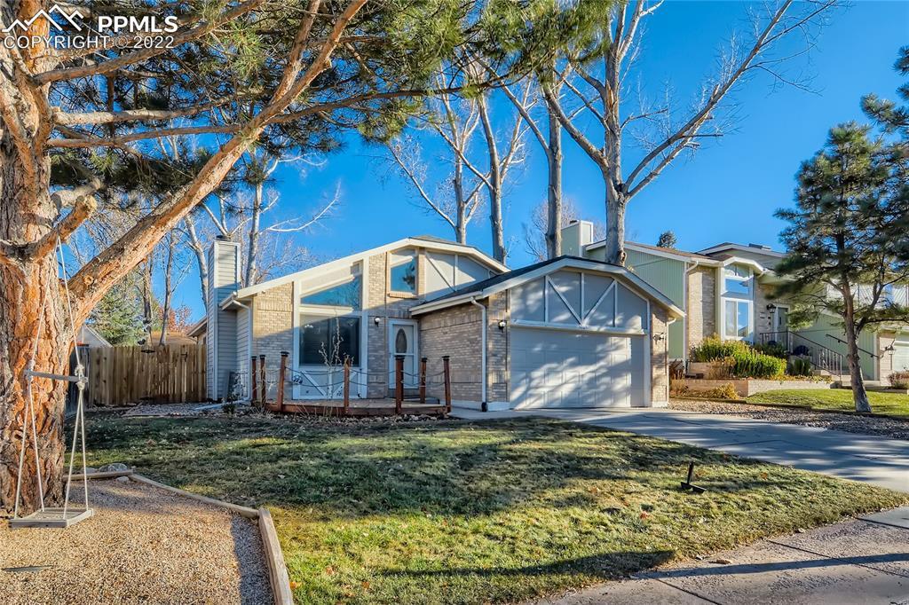 3865 Moose Run Dr., Colorado Springs, CO 80918