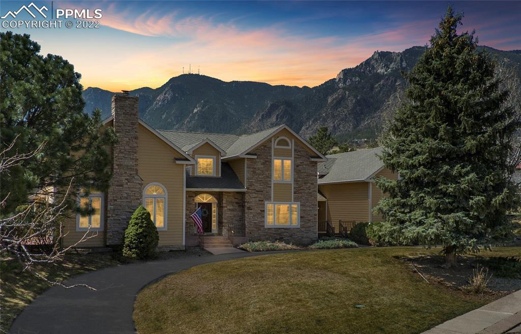 375 Hidden Creek Dr., Colorado Springs, CO 80906