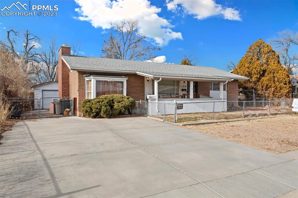 124 Dartmouth St., Colorado Springs, CO 80911