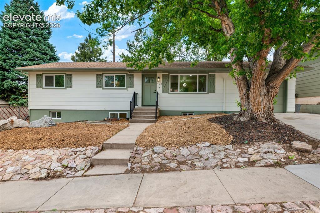 402 Elmwood Dr., Colorado Springs, CO 80907