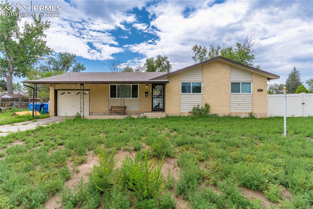 121 Dartmouth St., Colorado Springs, CO 80911