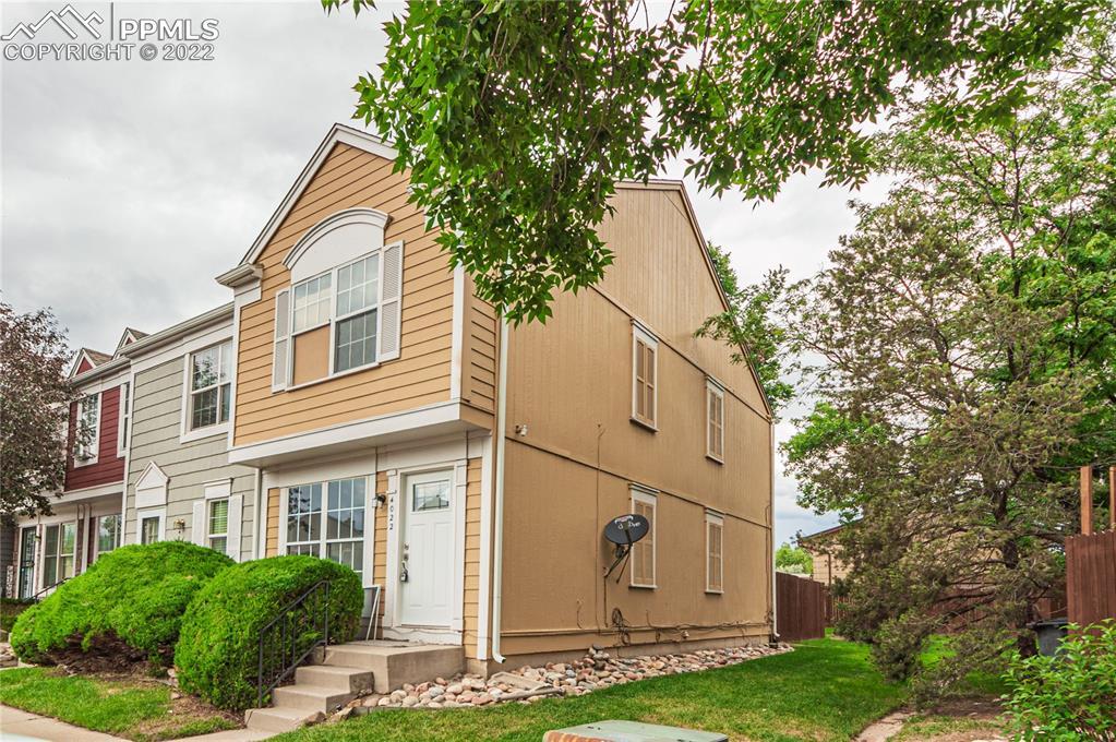 4022 Charleston Dr., Colorado Springs, CO 80916