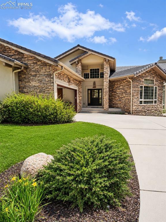 1085 High Lake View, Colorado Springs, CO 80906