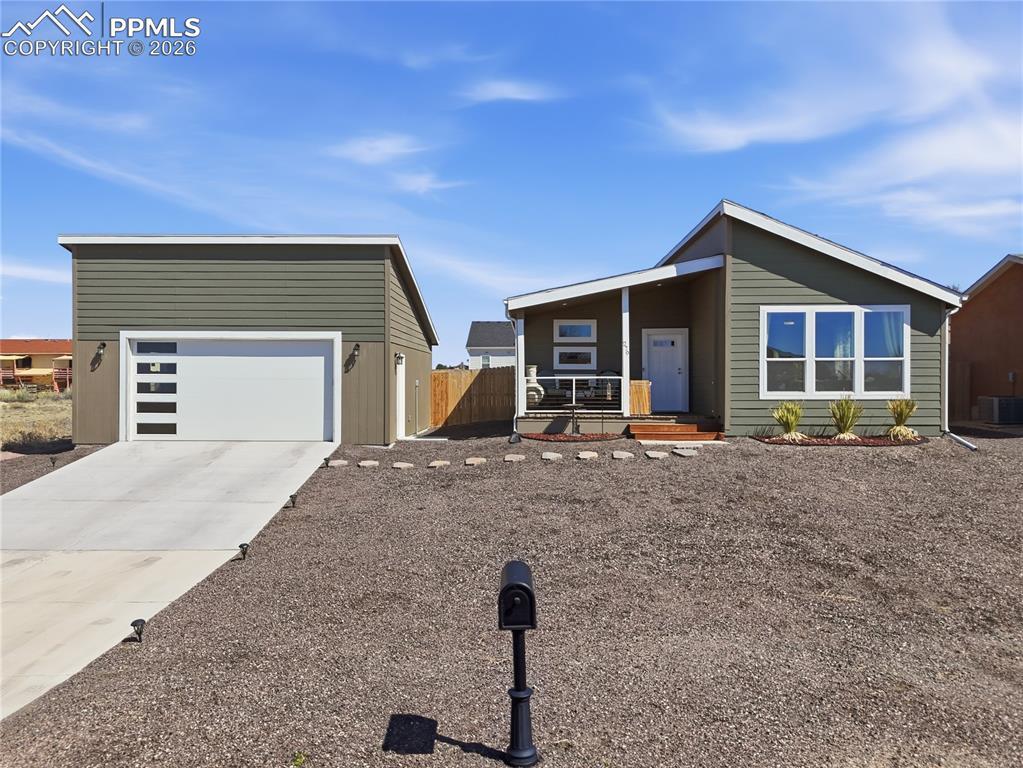 279 W Acorn Dr., Pueblo, CO 81007