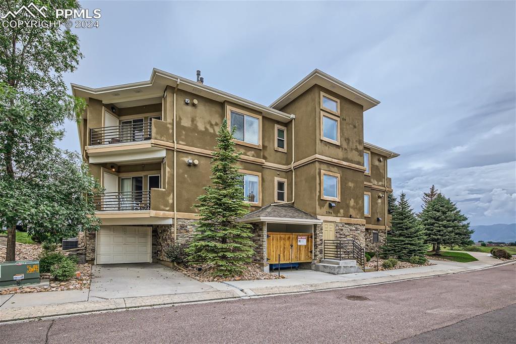 3790 Presidio Point #101, Colorado Springs, CO 80920